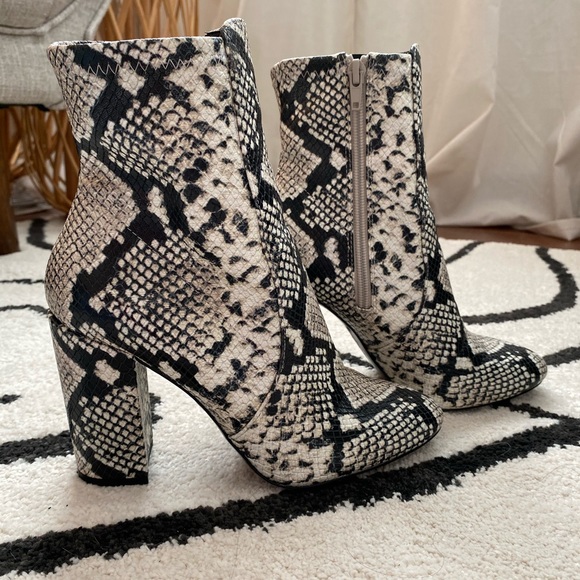 Aldo Women’s Boots - Picture 3 of 4